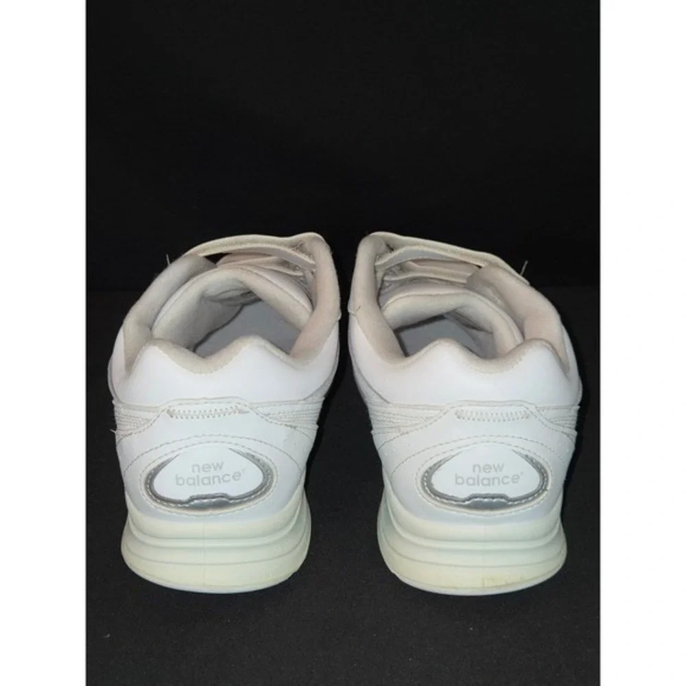 New Balance 577 Womens White Leather Walking Shoes WW577VW Hook Loop‎ Size 10